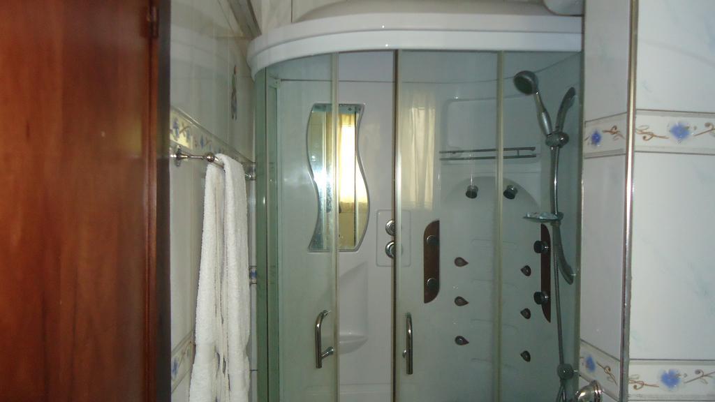 Wadoma Royale Hotel Kumasi Værelse billede