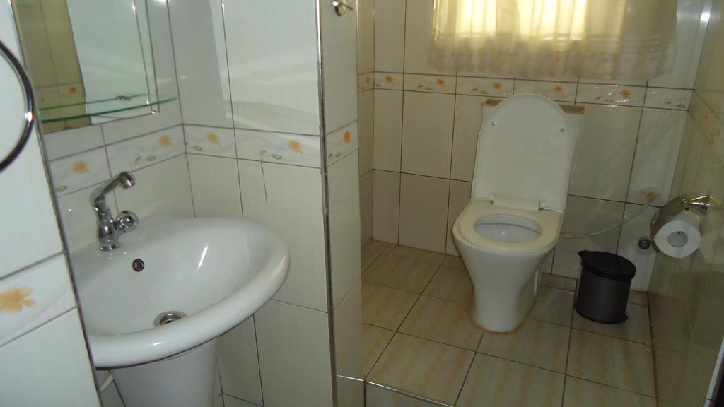 Wadoma Royale Hotel Kumasi Værelse billede