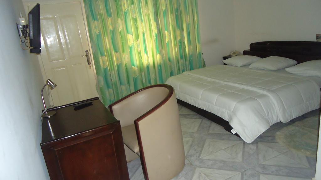 Wadoma Royale Hotel Kumasi Værelse billede